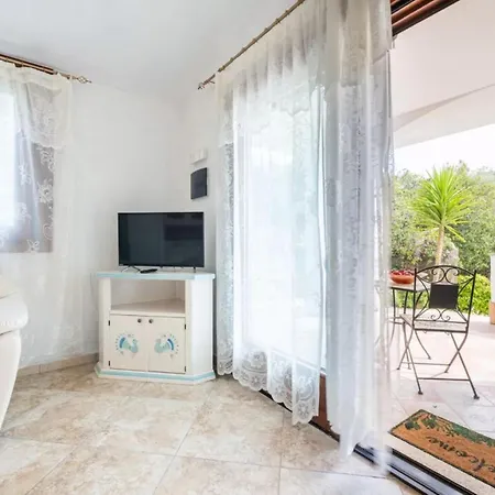 Daire Two Flat With Stunning Terrace Near Budoni